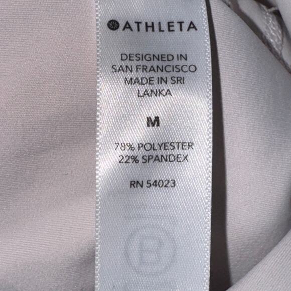 Athleta Ultimate Stash Pocket Capri Women's Size M Bone Gray Mid Rise Leggings - Picture 6 of 6